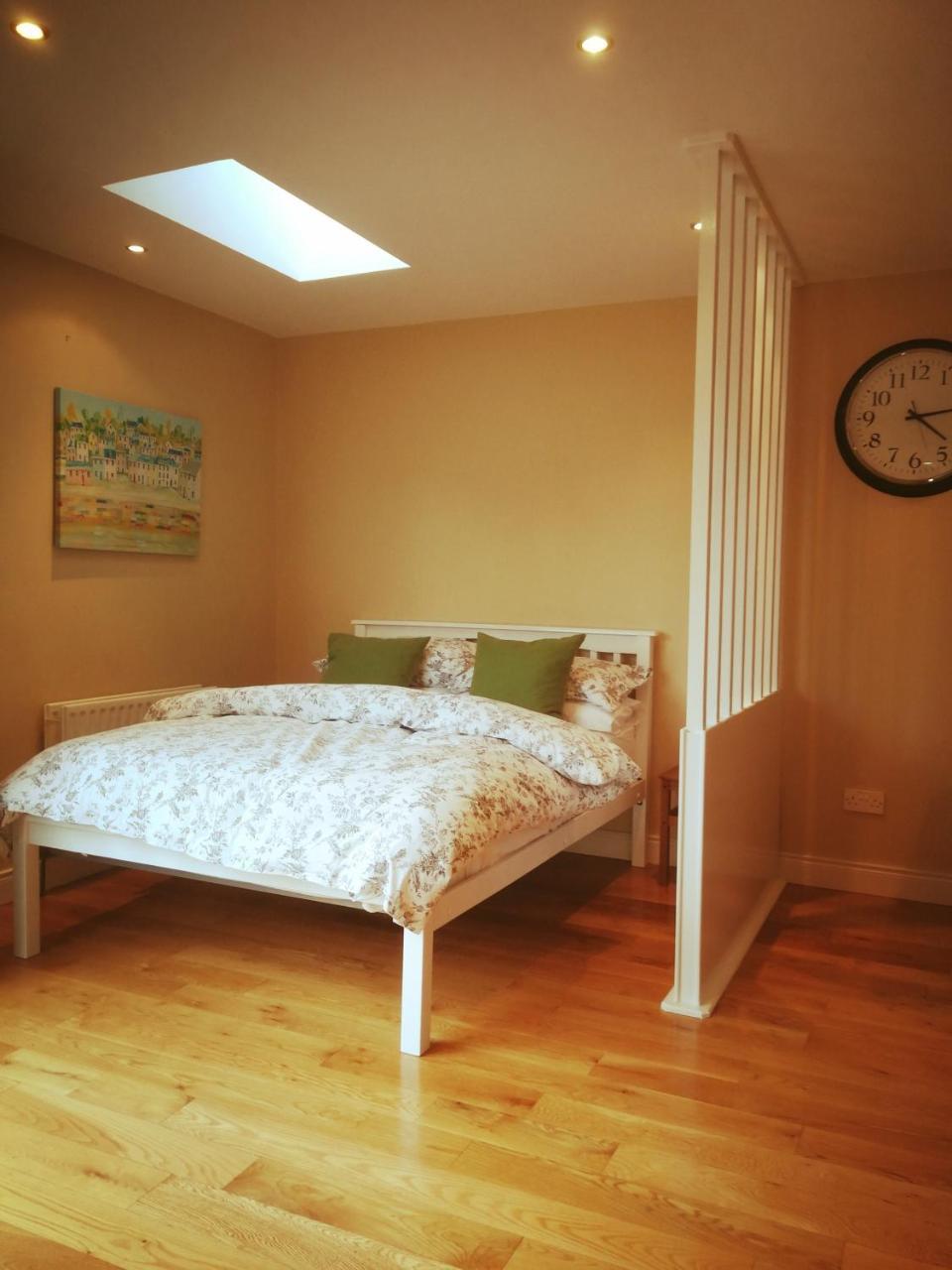 The Village Rooms Dundalk Buitenkant foto